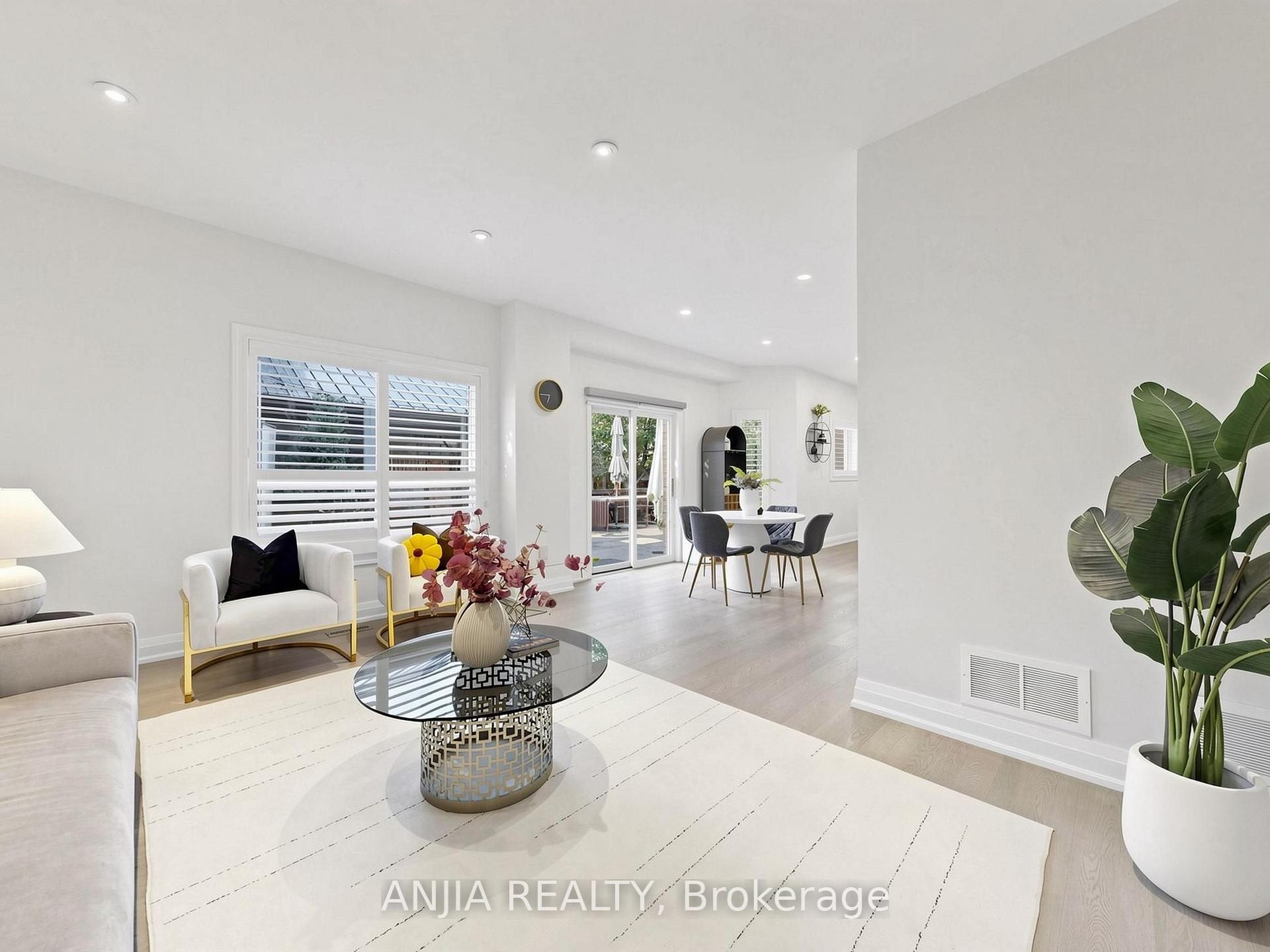 Photo 21 of 12 Gardenia Crescent, Markham, Cachet — HOMEH