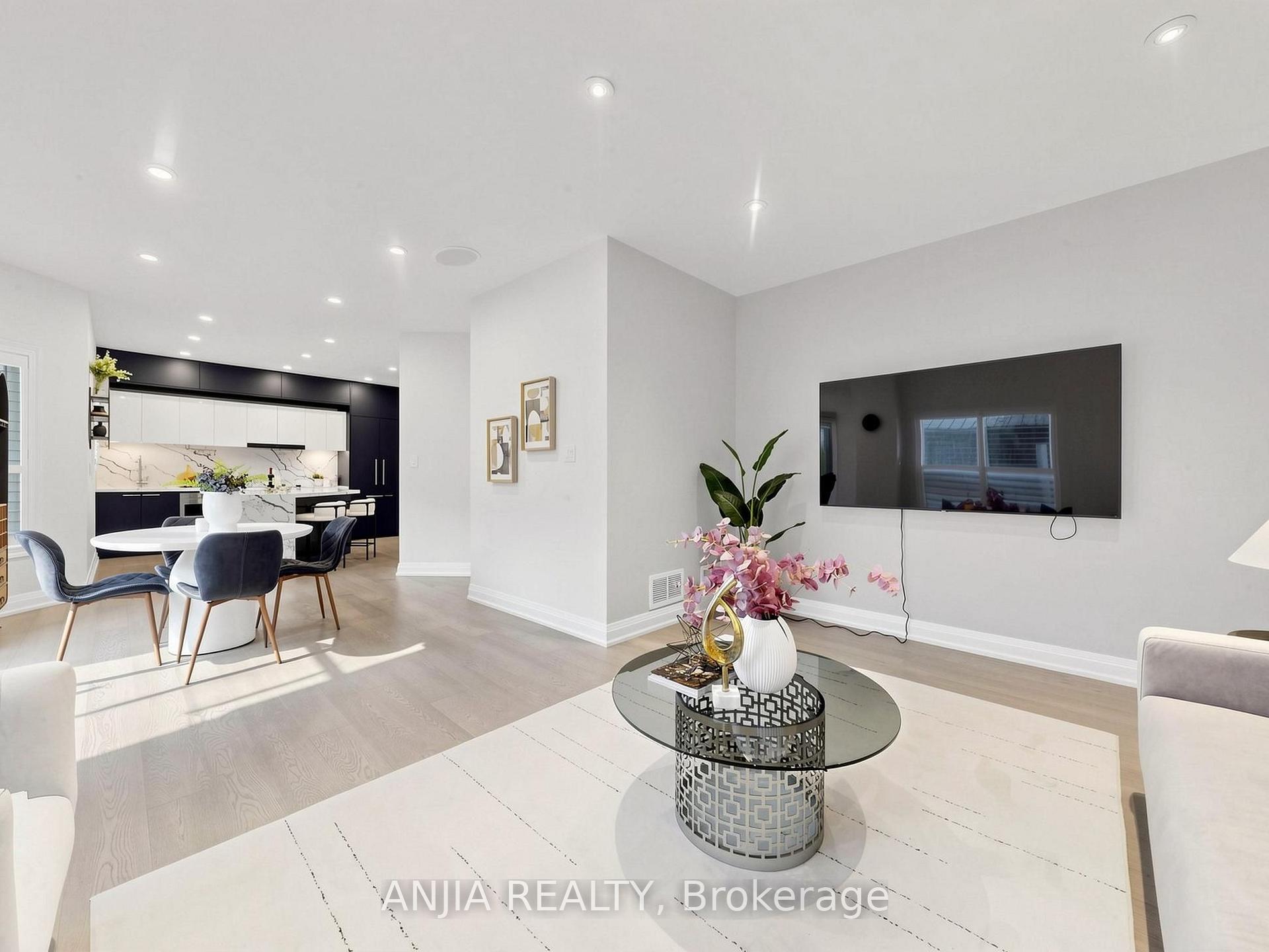 Photo 22 of 12 Gardenia Crescent, Markham, Cachet — HOMEH