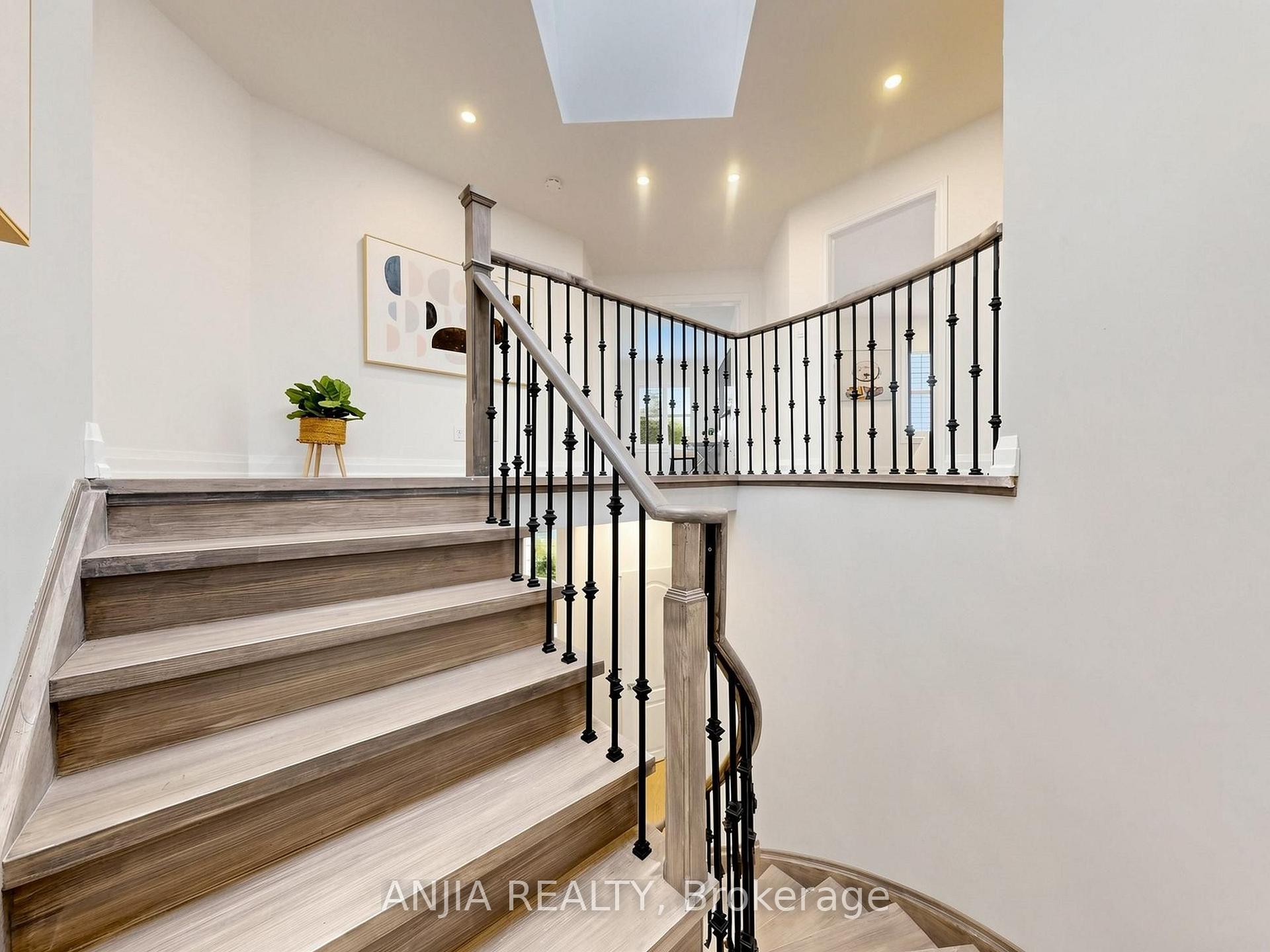 Photo 29 of 12 Gardenia Crescent, Markham, Cachet — HOMEH
