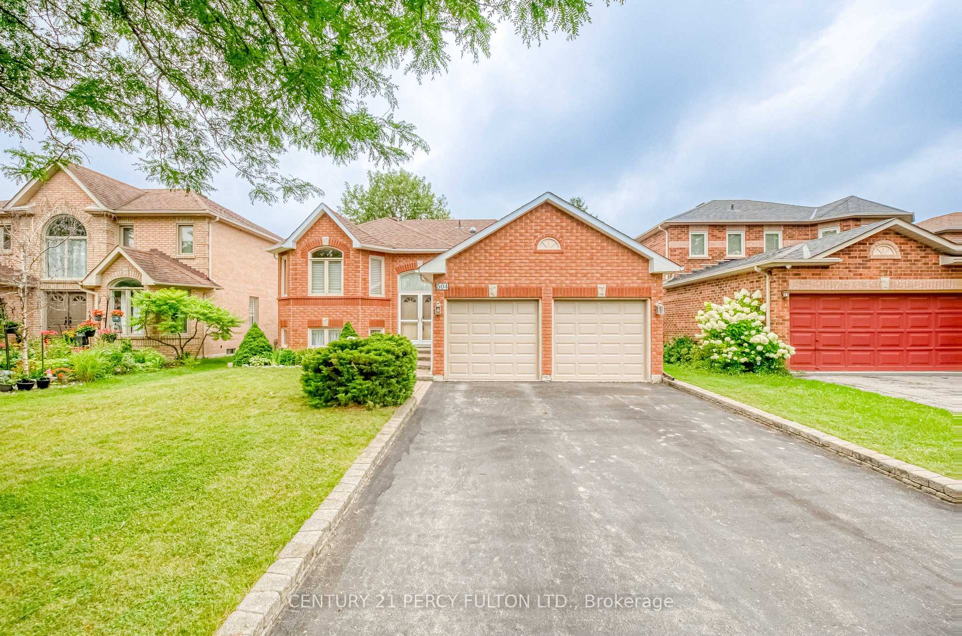 Front of 504 Sandalwood Court