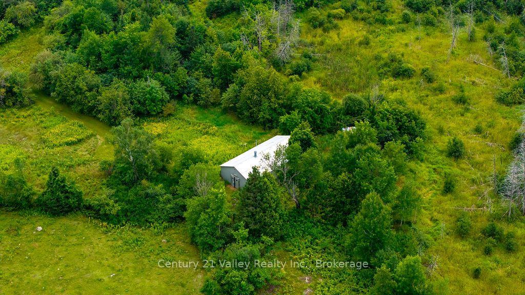 Photo 29 of 290 Pucker Street, Renfrew, Renfrew — HOMEH