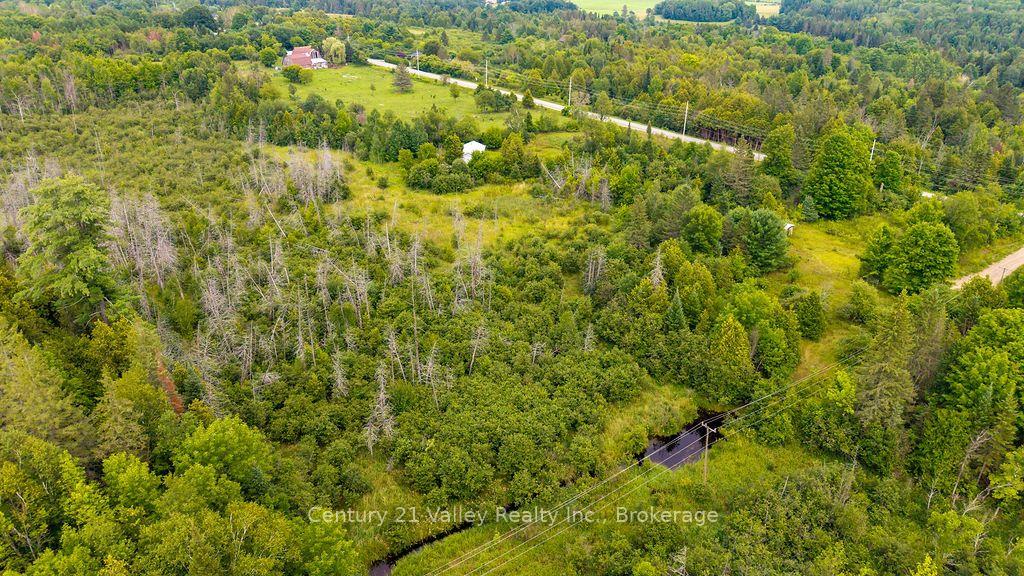 Photo 32 of 290 Pucker Street, Renfrew, Renfrew — HOMEH
