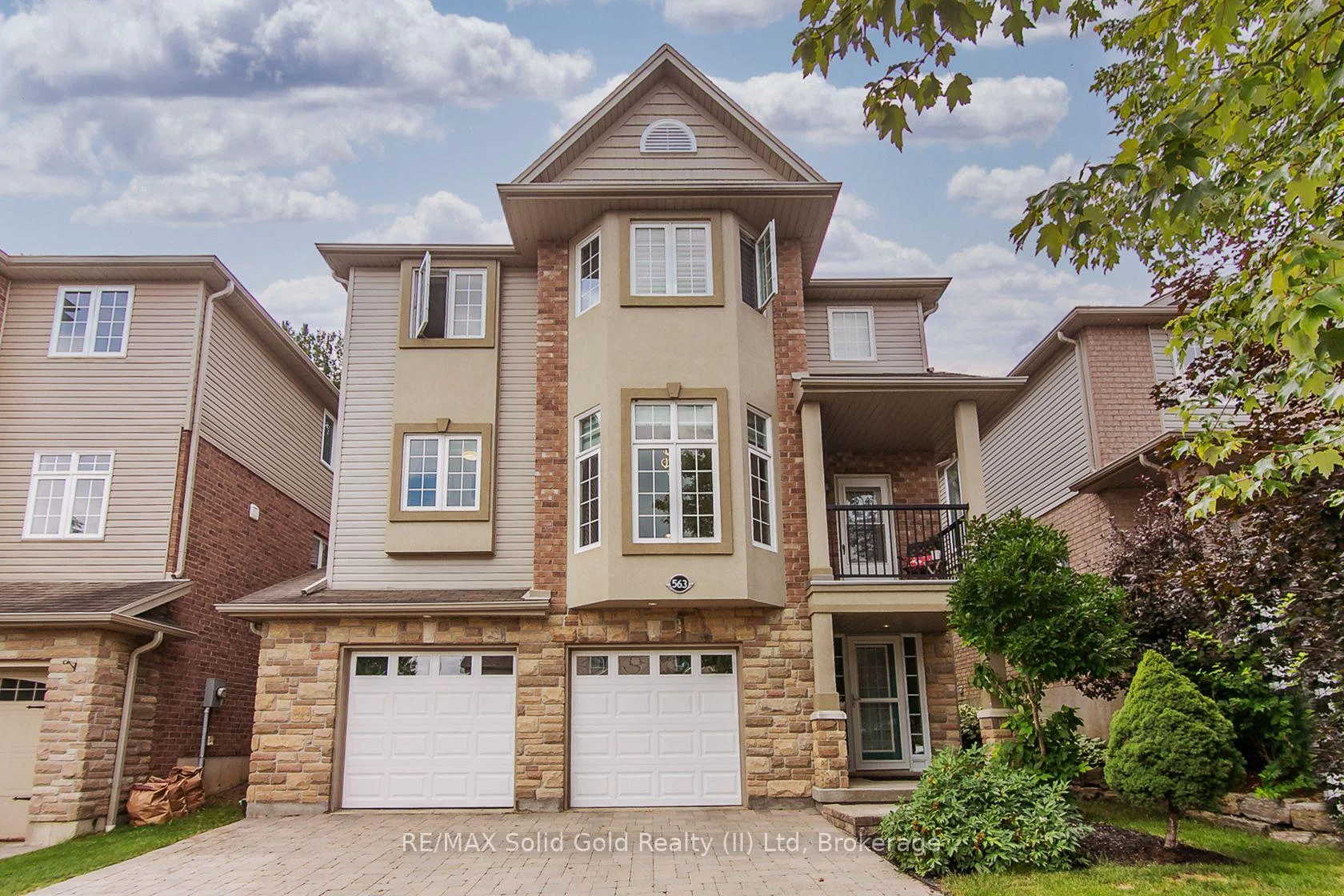 Photo of 563 Woolgrass Avenue