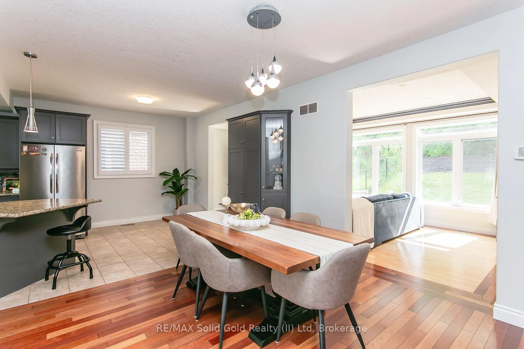 Photo 9 of 563 Woolgrass Avenue, Waterloo, Erbsville/Laurelwood — HOMEH
