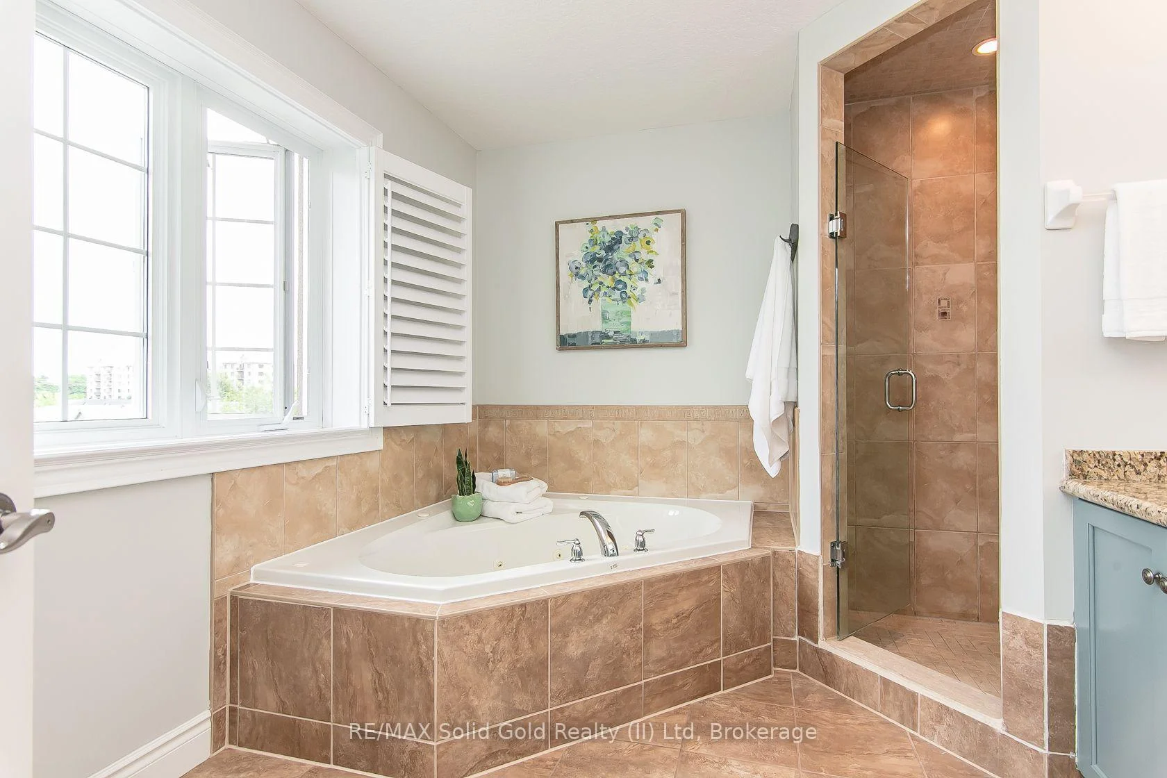 Photo 24 of 563 Woolgrass Avenue, Waterloo, Erbsville/Laurelwood — HOMEH