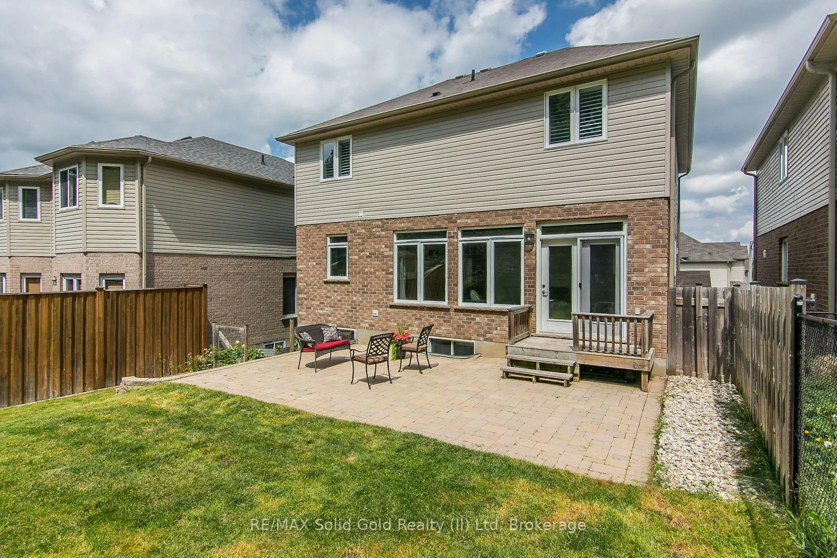 Photo 33 of 563 Woolgrass Avenue, Waterloo, Erbsville/Laurelwood — HOMEH