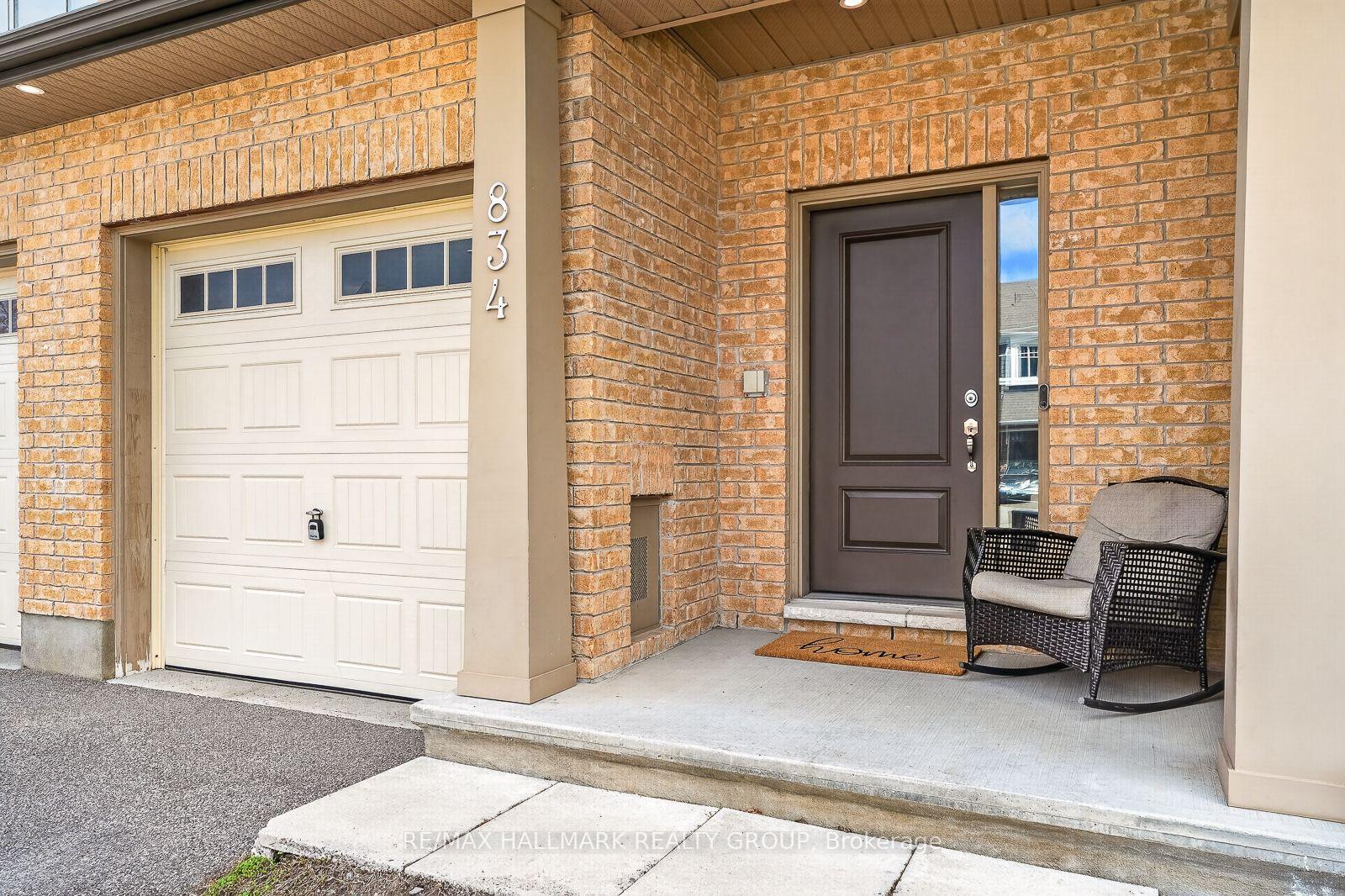 Photo 5 of 834 Cedar Creek Drive, Ottawa, Blossom Park/Kemp Park/Findlay Creek — HOMEH