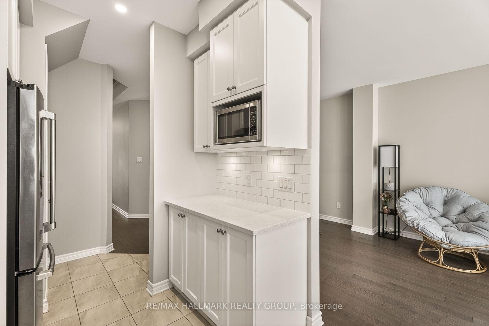 Photo 13 of 834 Cedar Creek Drive, Ottawa, Blossom Park/Kemp Park/Findlay Creek — HOMEH