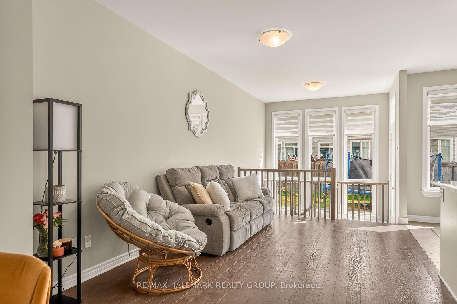 Photo 15 of 834 Cedar Creek Drive, Ottawa, Blossom Park/Kemp Park/Findlay Creek — HOMEH