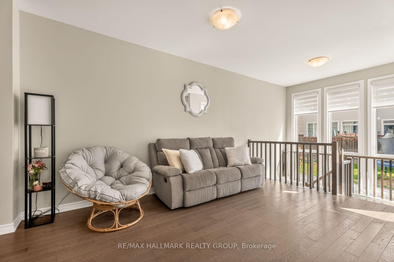 Photo 18 of 834 Cedar Creek Drive, Ottawa, Blossom Park/Kemp Park/Findlay Creek — HOMEH