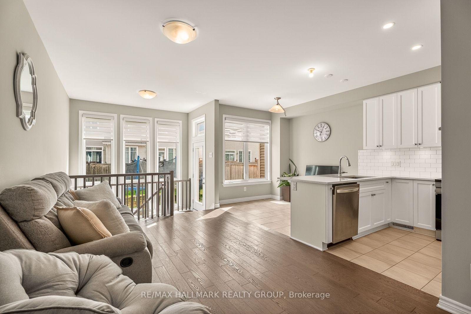 Photo 20 of 834 Cedar Creek Drive, Ottawa, Blossom Park/Kemp Park/Findlay Creek — HOMEH