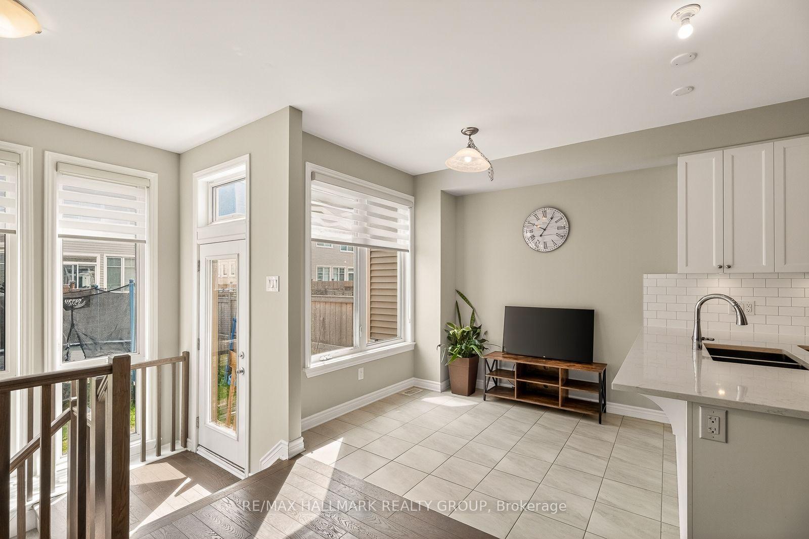 Photo 21 of 834 Cedar Creek Drive, Ottawa, Blossom Park/Kemp Park/Findlay Creek — HOMEH