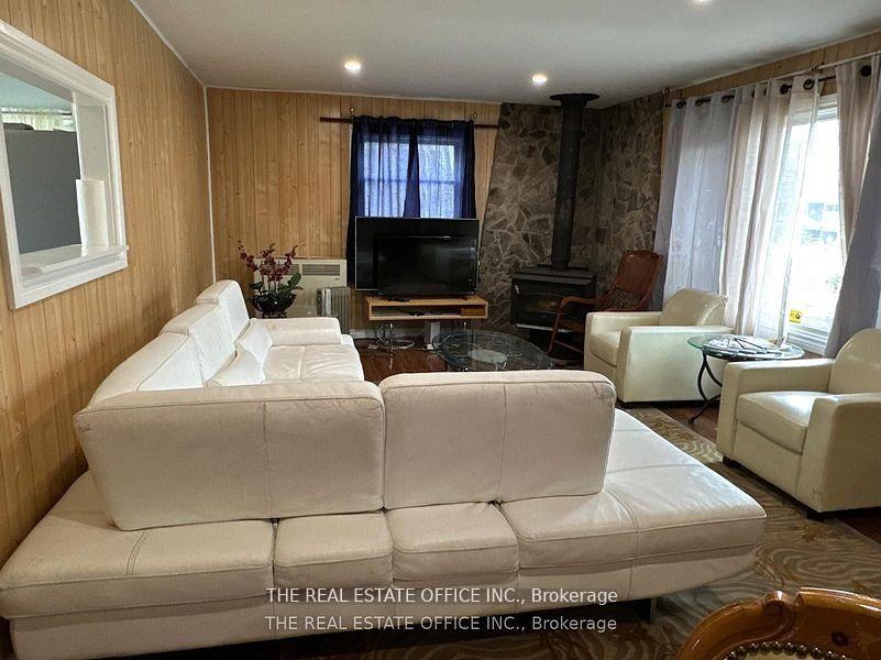 Photo 3 of 393 Adeline Drive, Georgina, Keswick South — HOMEH