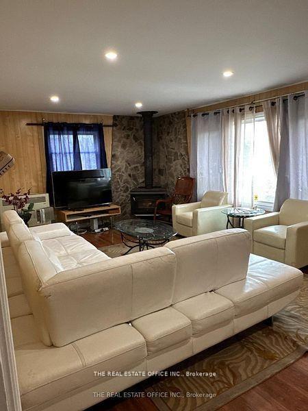 Photo 5 of 393 Adeline Drive, Georgina, Keswick South — HOMEH