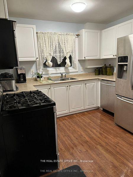 Photo 15 of 393 Adeline Drive, Georgina, Keswick South — HOMEH