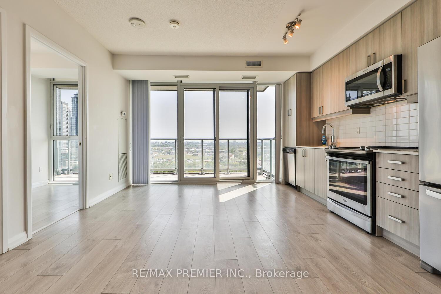 Photo 1 of Unit 1504, 7895 Jane Street, Vaughan, Concord — HOMEH