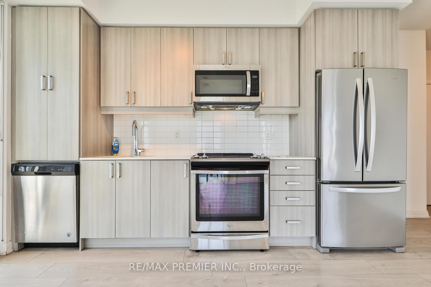 Photo 2 of Unit 1504, 7895 Jane Street, Vaughan, Concord — HOMEH