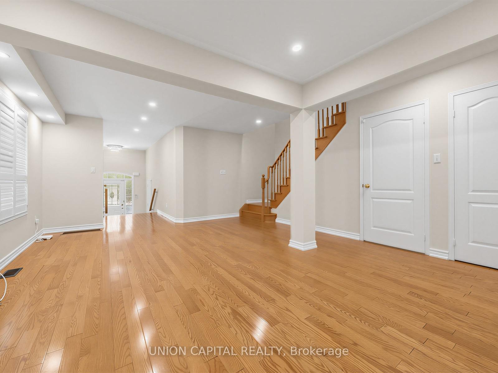 Photo 4 of 3186 Cabano Crescent, Mississauga, Churchill Meadows — HOMEH