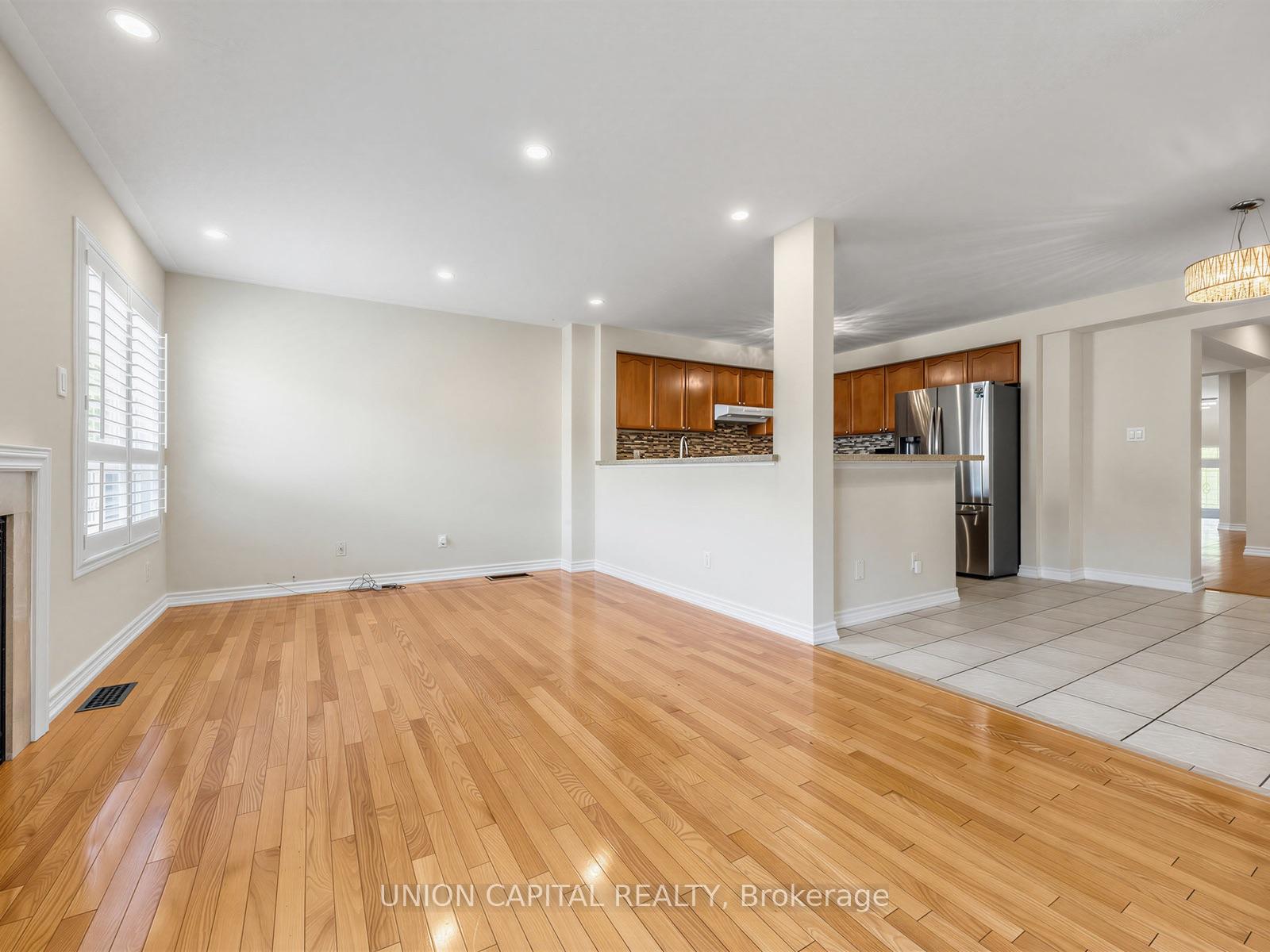 Photo 10 of 3186 Cabano Crescent, Mississauga, Churchill Meadows — HOMEH