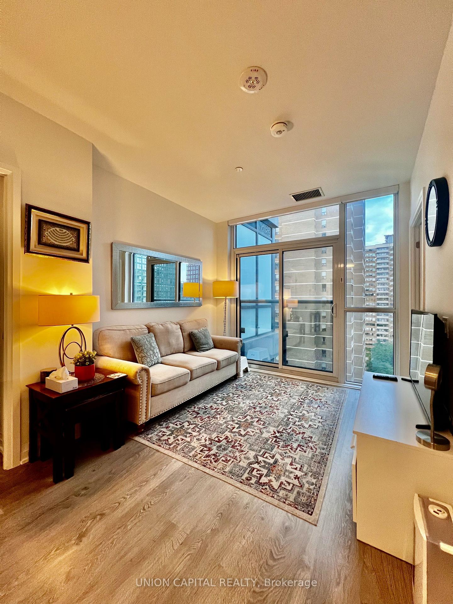 Photo 4 of Unit 1111, 286 Main Street, Toronto, East End-Danforth — HOMEH