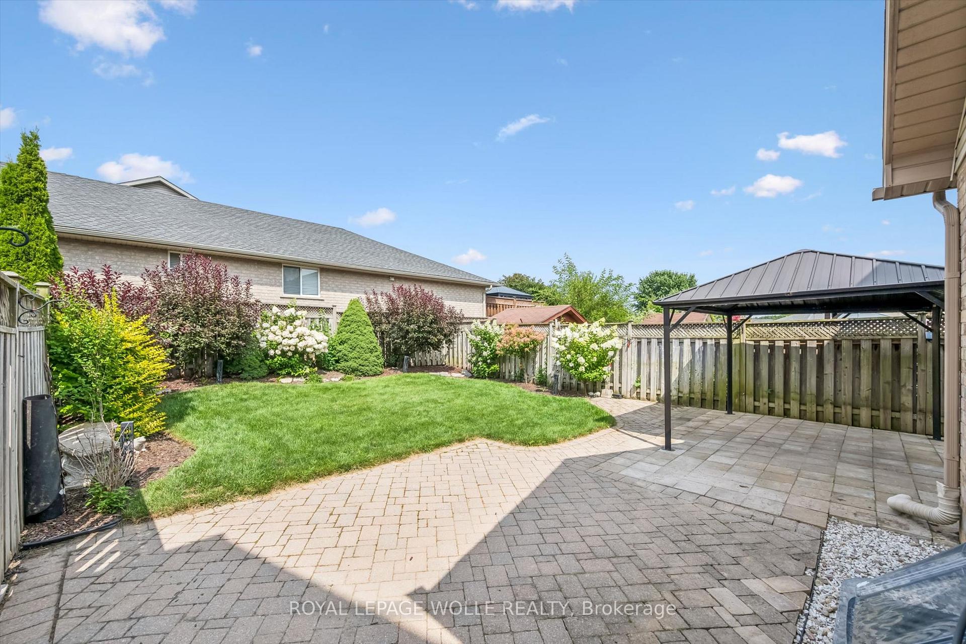 Photo 35 of 109 Rush Meadow Street, Kitchener, Brigadoon — HOMEH