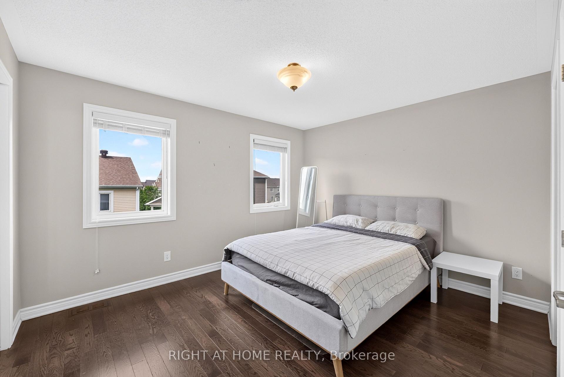 Photo 18 of 116 Conifer Creek Circle, Ottawa, Kanata - Emerald Meadows/Trailwest — HOMEH