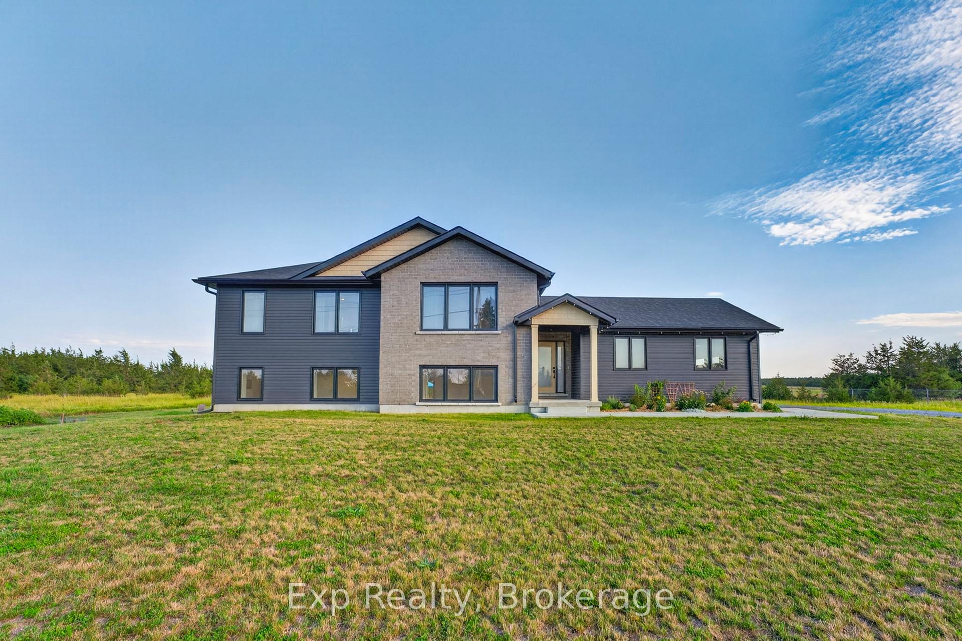 Front of 3300 County Road 2