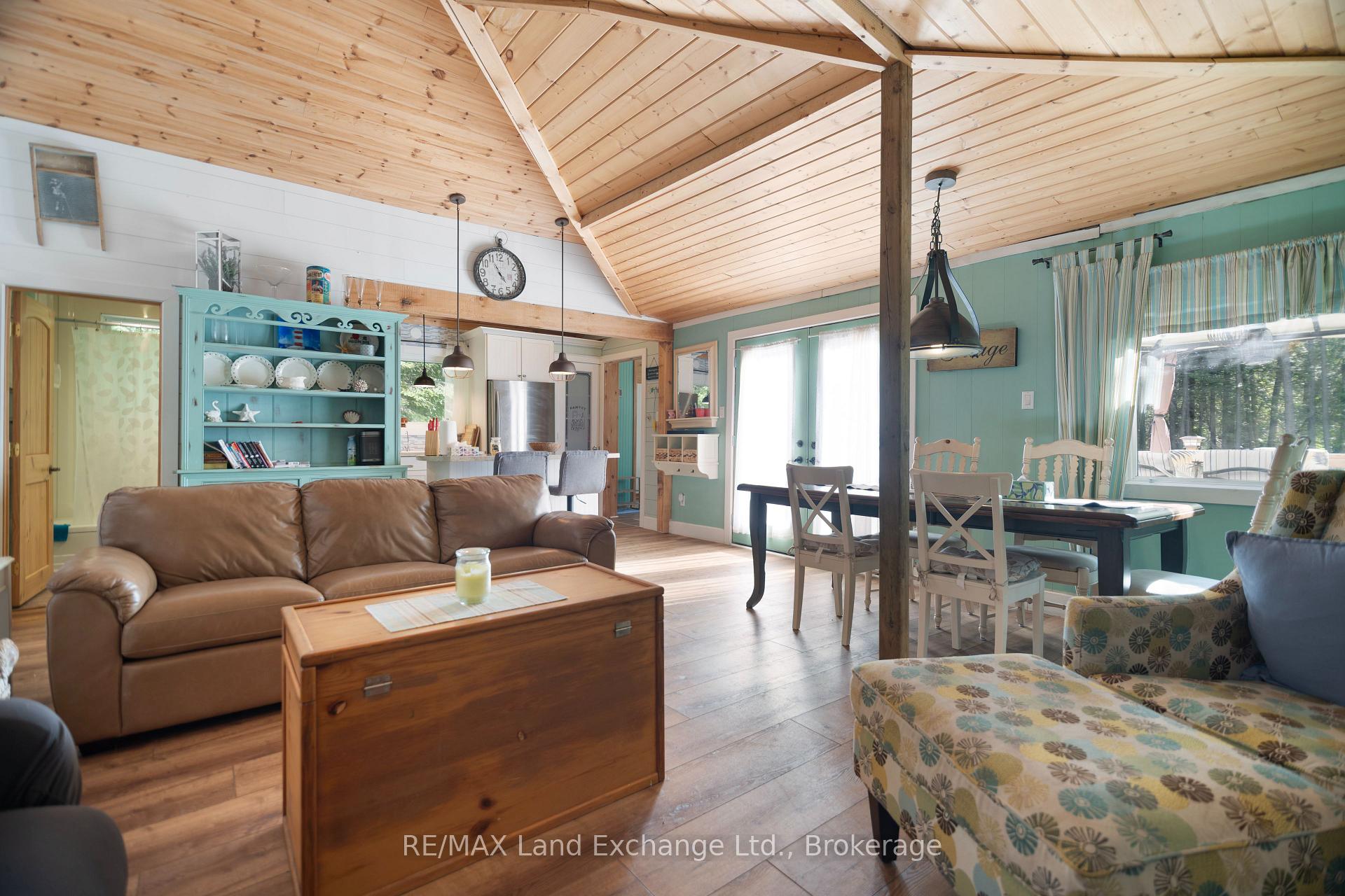 Photo 20 of 18 Hicks Lane N, Kincardine — HOMEH