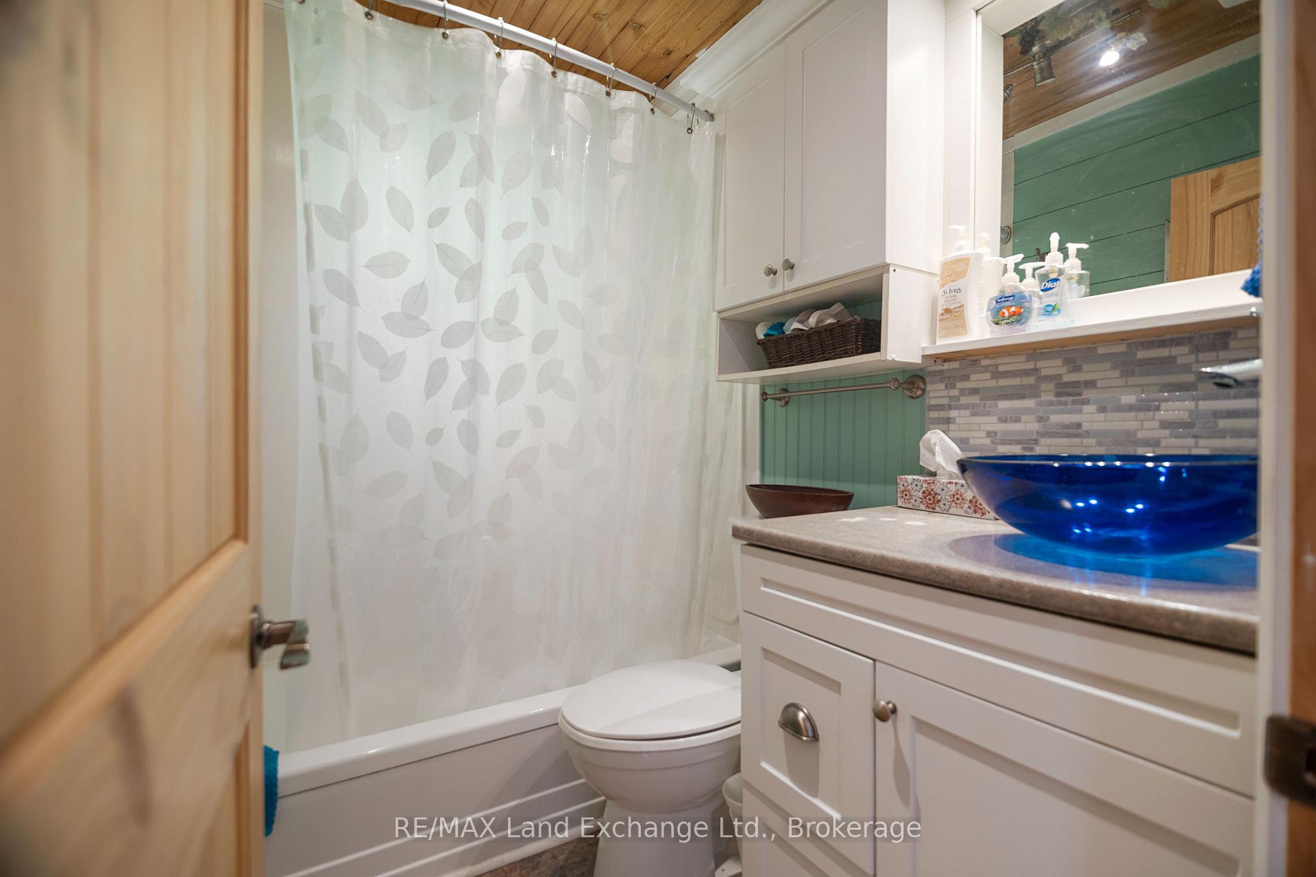Photo 22 of 18 Hicks Lane N, Kincardine — HOMEH