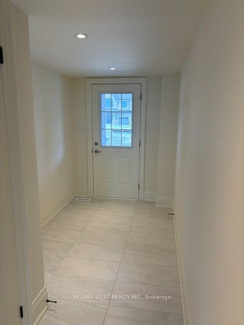 Photo 3 of 30 Wakely Crescent, Clarington, Courtice — HOMEH