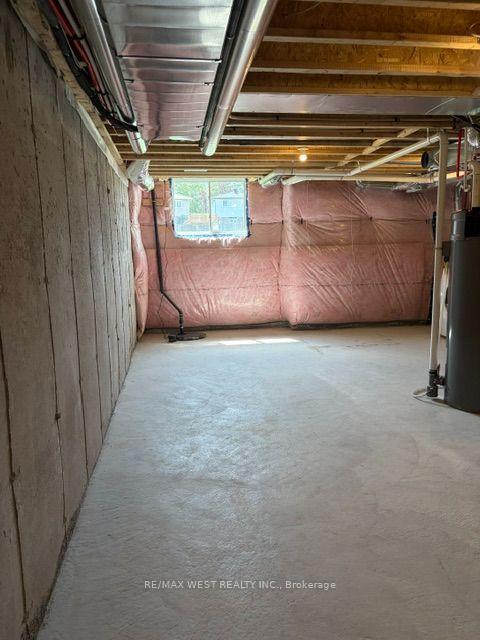 Photo 10 of 30 Wakely Crescent, Clarington, Courtice — HOMEH