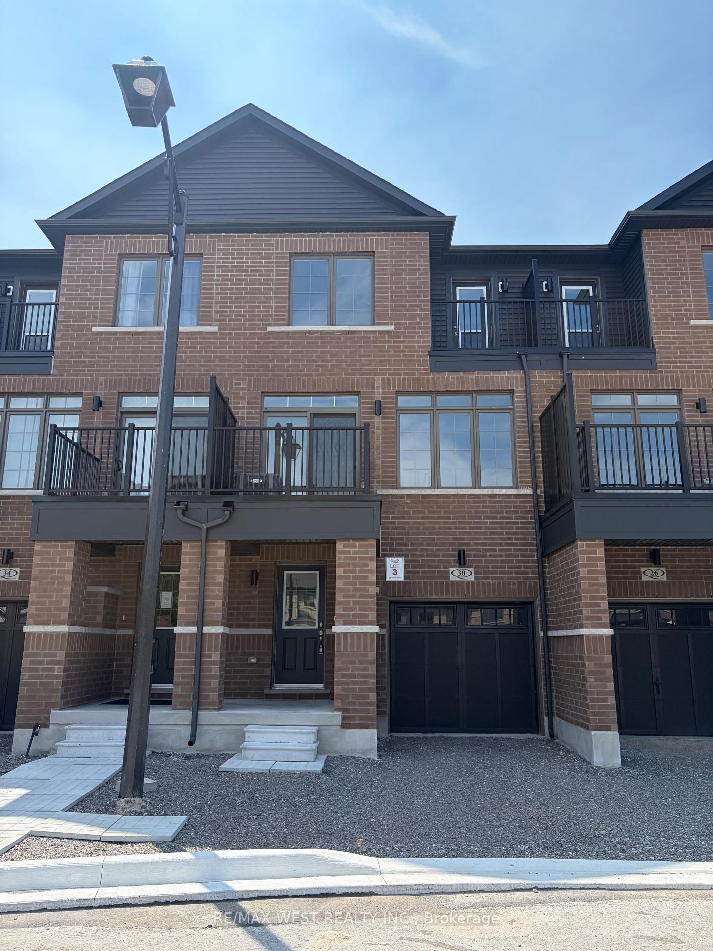 Photo 2 of 30 Wakely Crescent, Clarington, Courtice — HOMEH