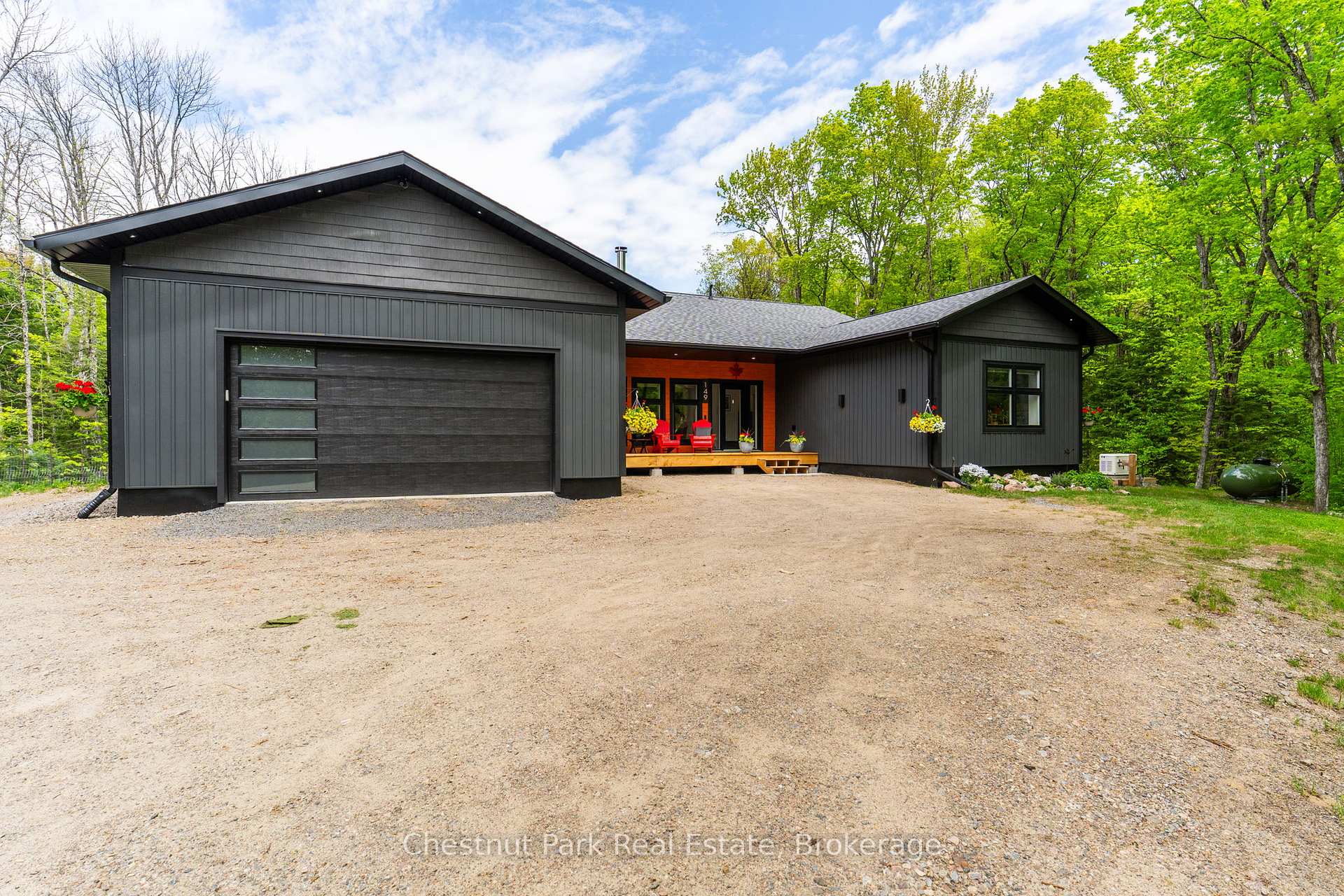 Photo 5 of 149 Lynx Drive, Kearney — HOMEH