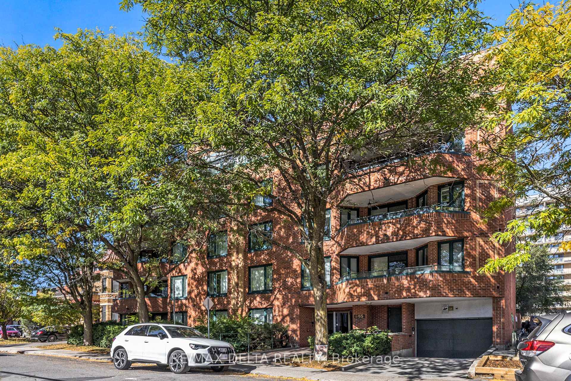 Photo 3 of Unit 304, 295 Gilmour Street, Ottawa, Ottawa Centre — HOMEH