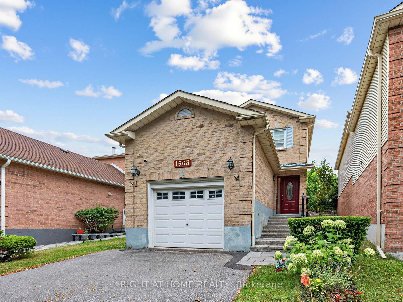 Photo 4 of 1663 Tawnberry Street, Pickering, Brock Ridge — HOMEH