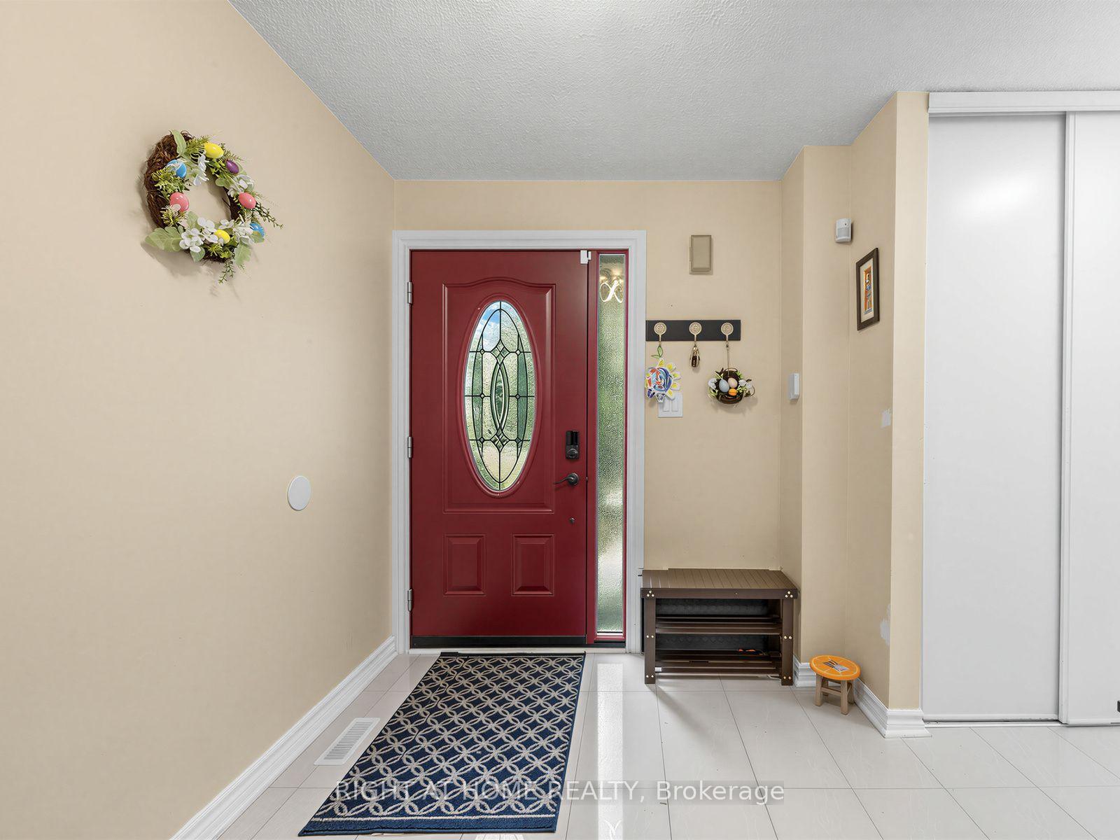 Photo 7 of 1663 Tawnberry Street, Pickering, Brock Ridge — HOMEH