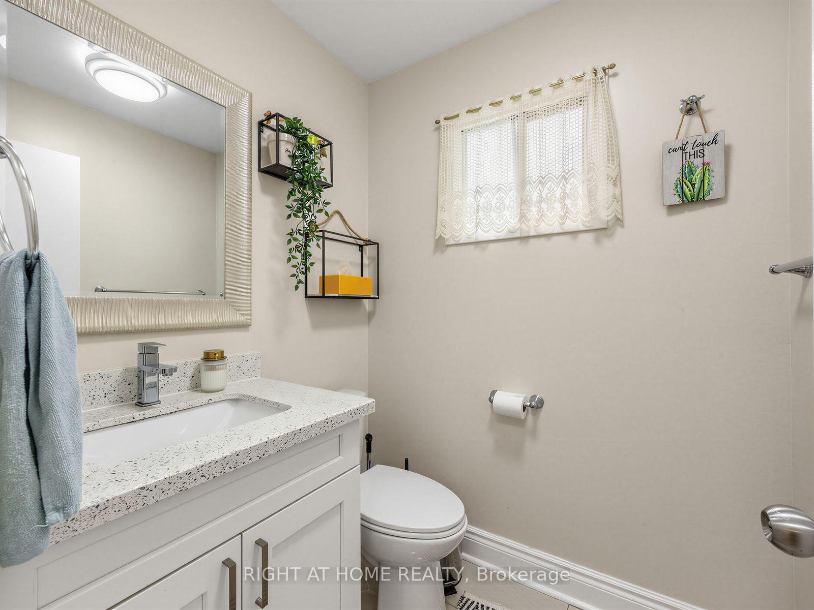 Photo 26 of 1663 Tawnberry Street, Pickering, Brock Ridge — HOMEH
