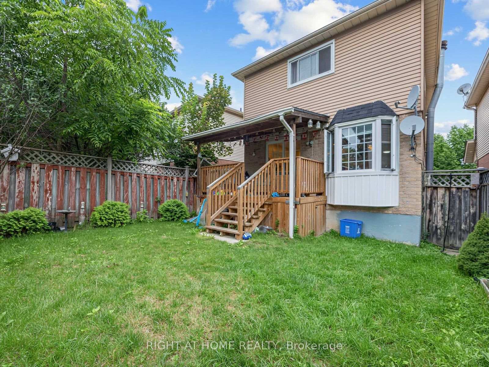 Photo 34 of 1663 Tawnberry Street, Pickering, Brock Ridge — HOMEH