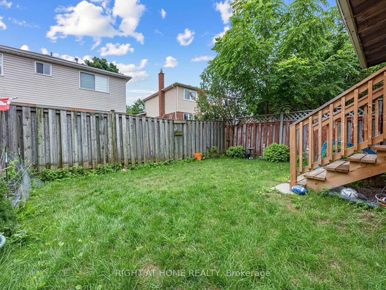 Photo 35 of 1663 Tawnberry Street, Pickering, Brock Ridge — HOMEH