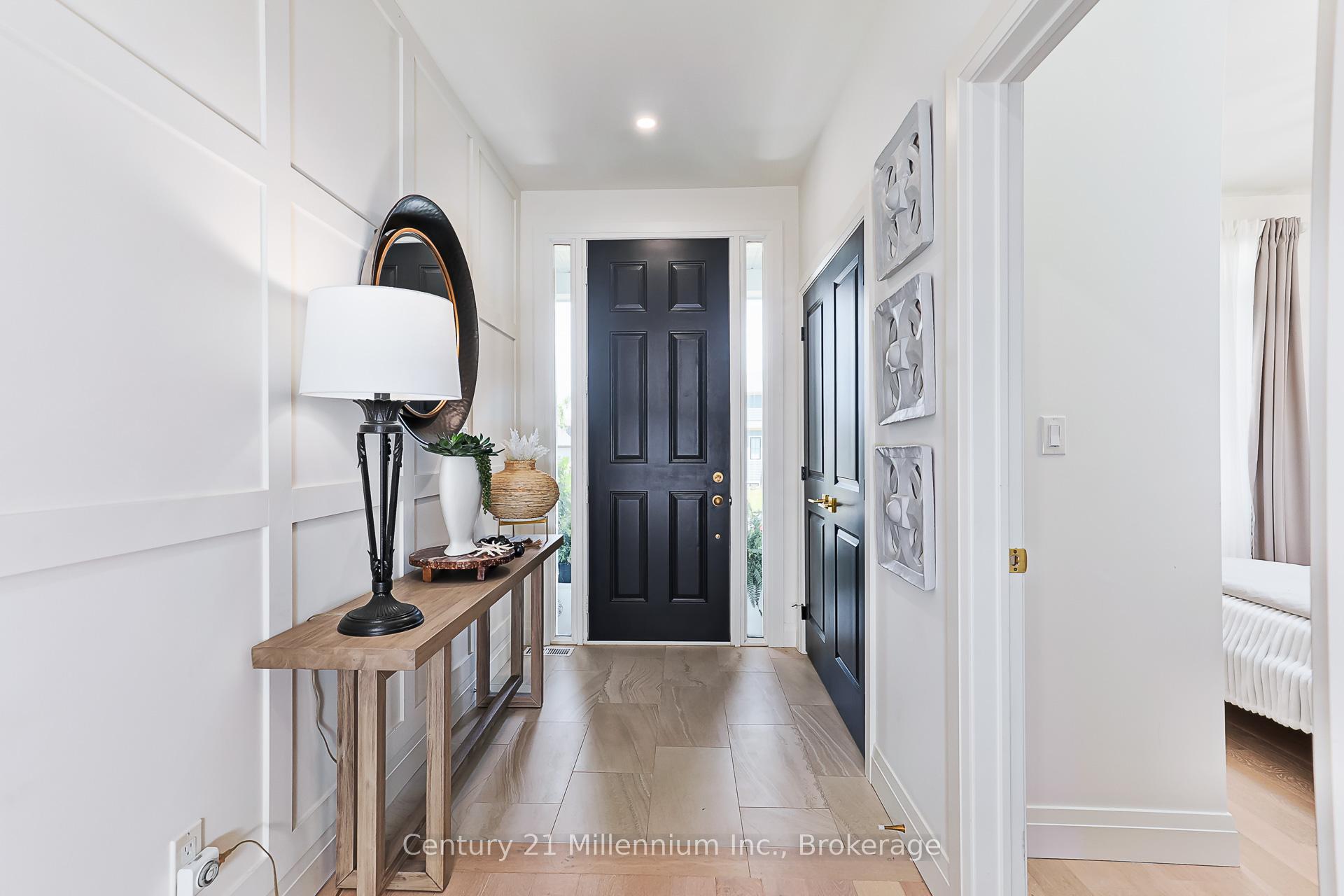Photo 3 of 103 White Oak Crescent, Blue Mountains — HOMEH