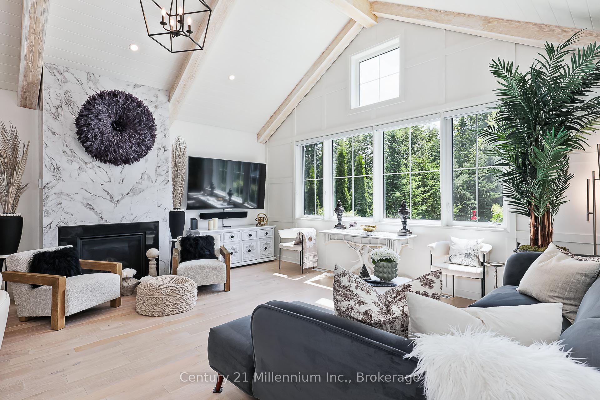 Photo 9 of 103 White Oak Crescent, Blue Mountains — HOMEH