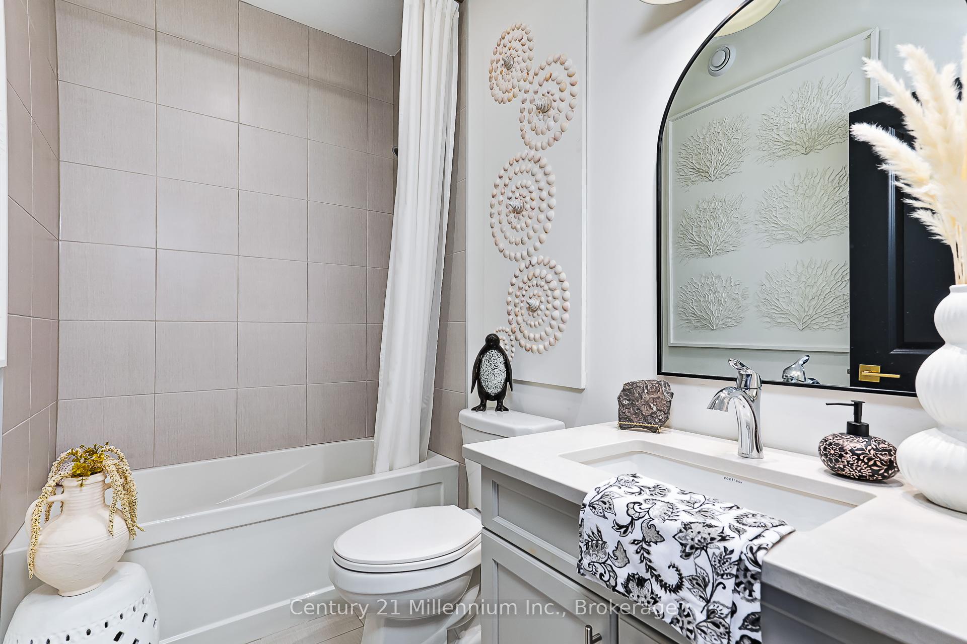Photo 15 of 103 White Oak Crescent, Blue Mountains — HOMEH