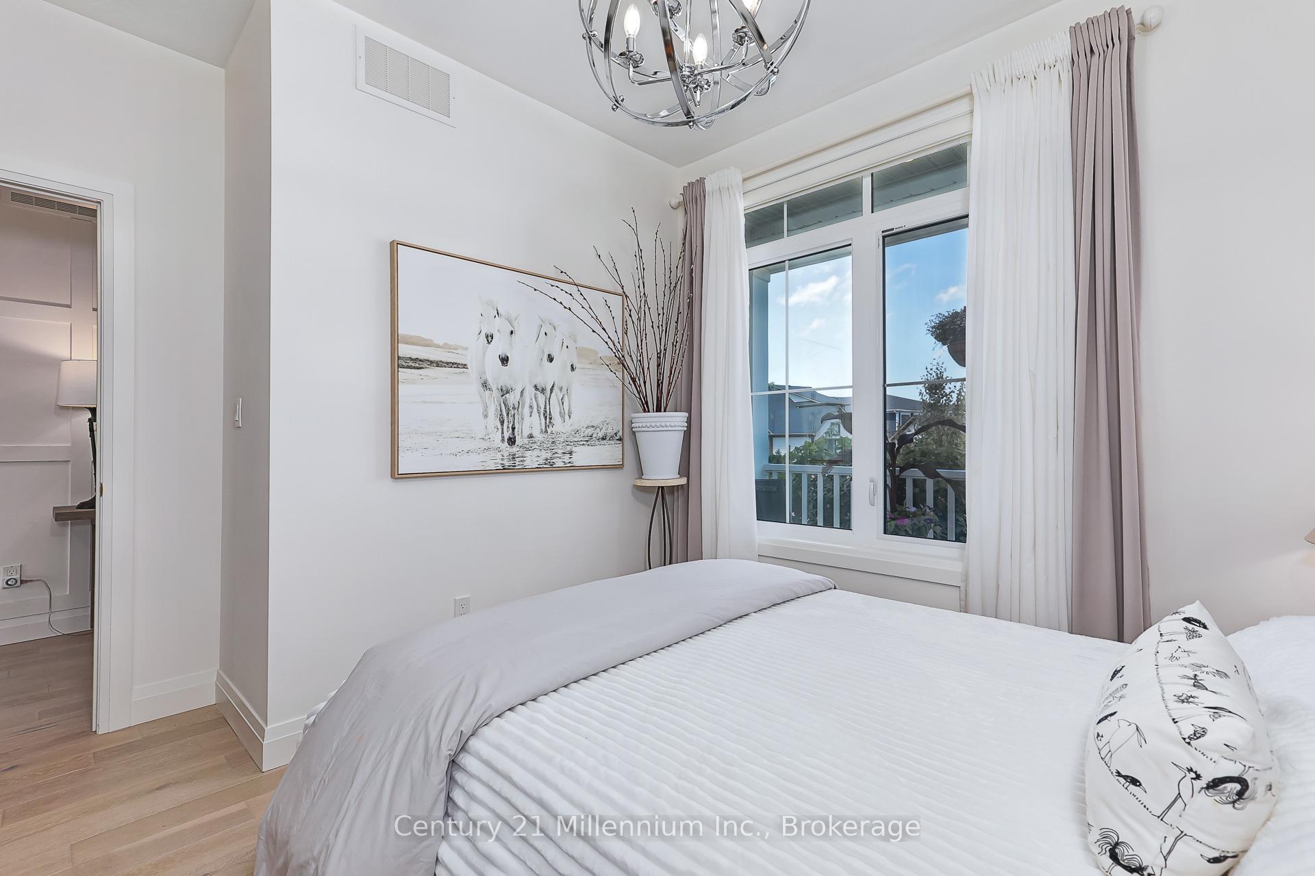 Photo 17 of 103 White Oak Crescent, Blue Mountains — HOMEH