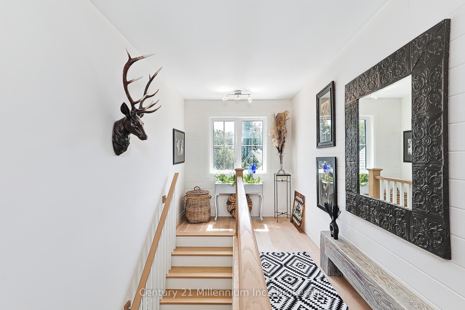 Photo 24 of 103 White Oak Crescent, Blue Mountains — HOMEH
