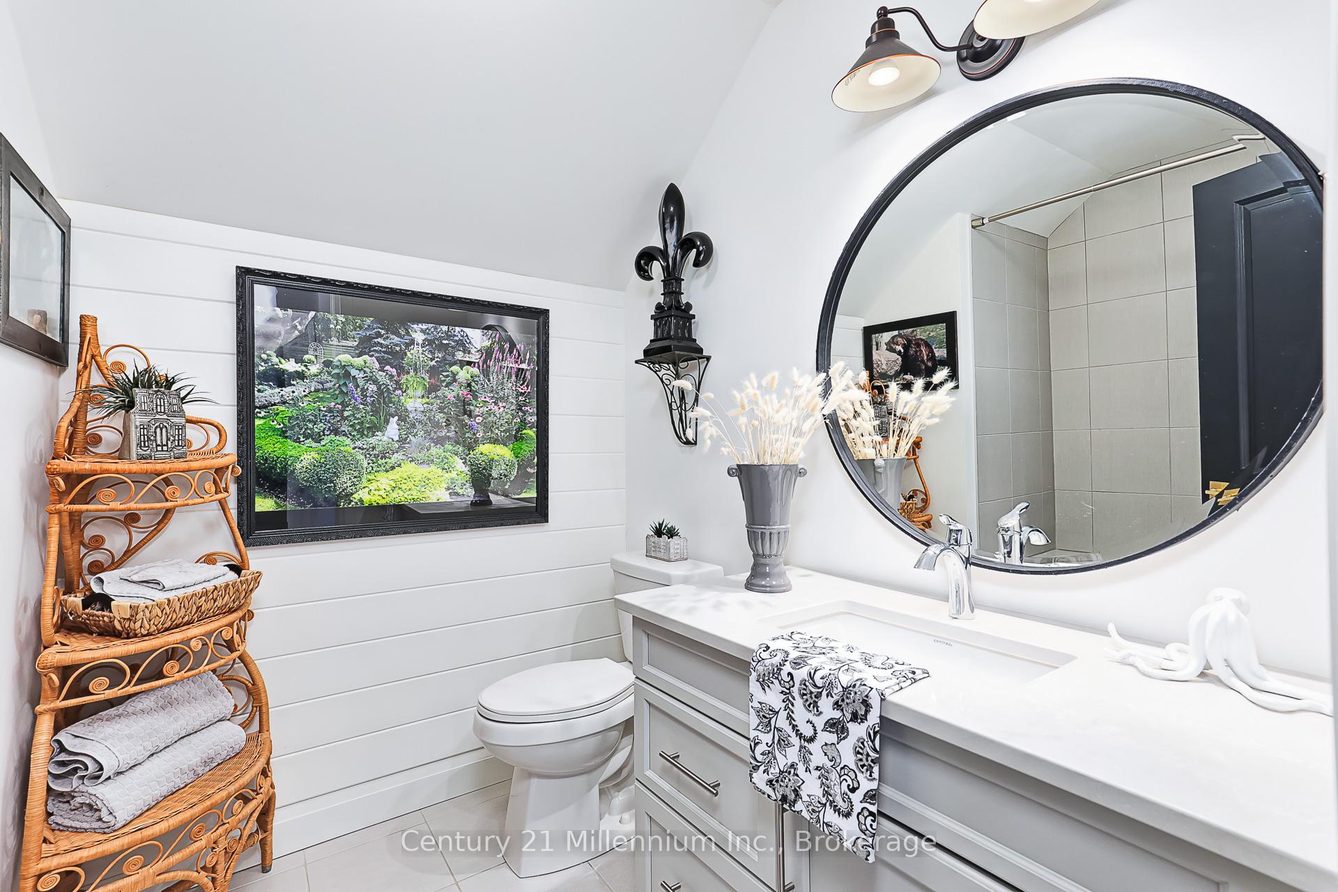 Photo 25 of 103 White Oak Crescent, Blue Mountains — HOMEH