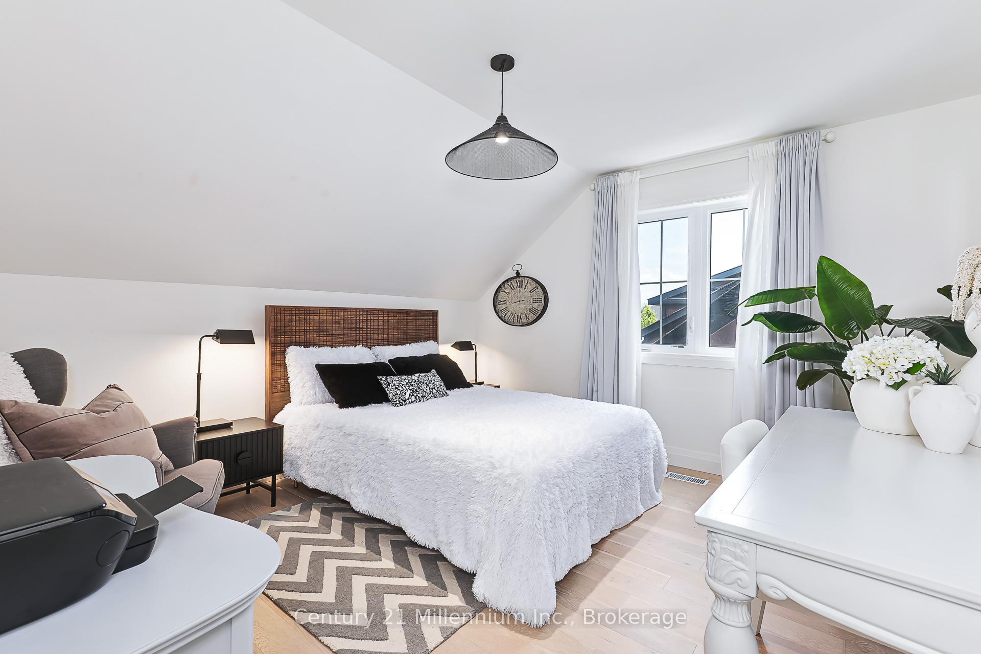 Photo 27 of 103 White Oak Crescent, Blue Mountains — HOMEH