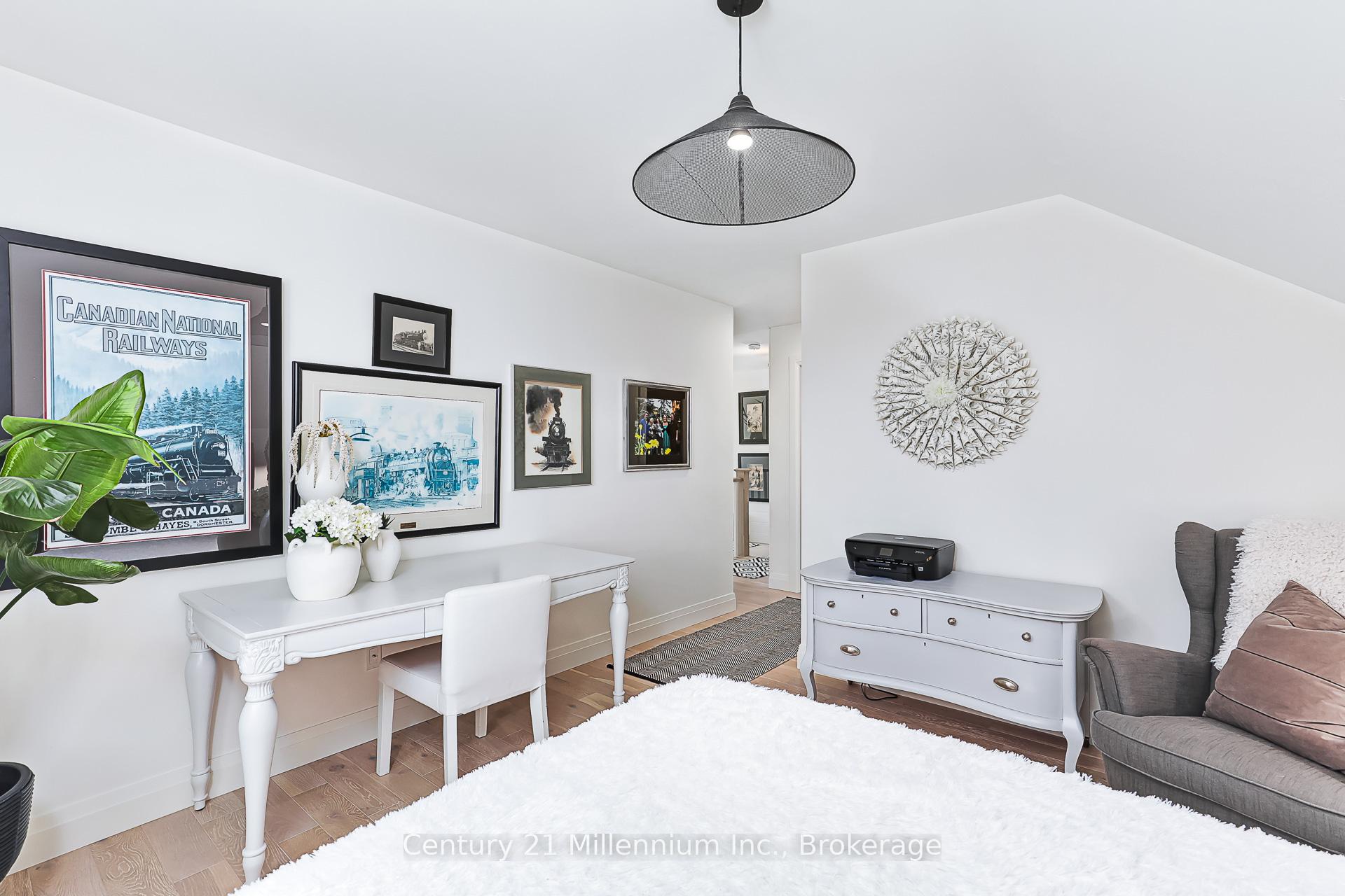 Photo 28 of 103 White Oak Crescent, Blue Mountains — HOMEH