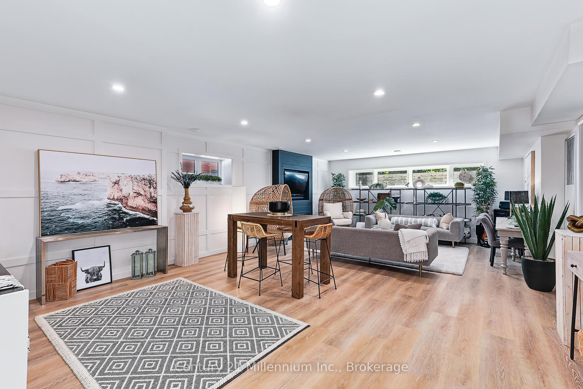Photo 32 of 103 White Oak Crescent, Blue Mountains — HOMEH