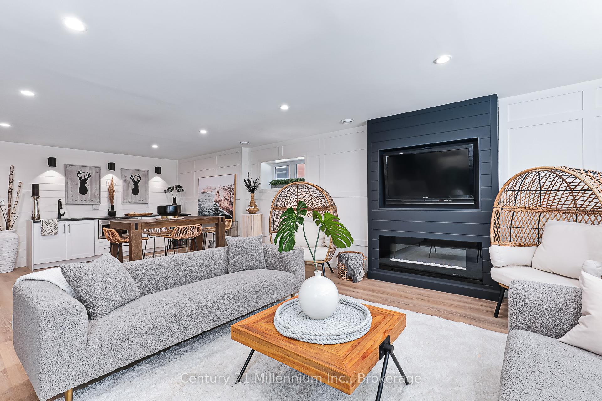 Photo 35 of 103 White Oak Crescent, Blue Mountains — HOMEH