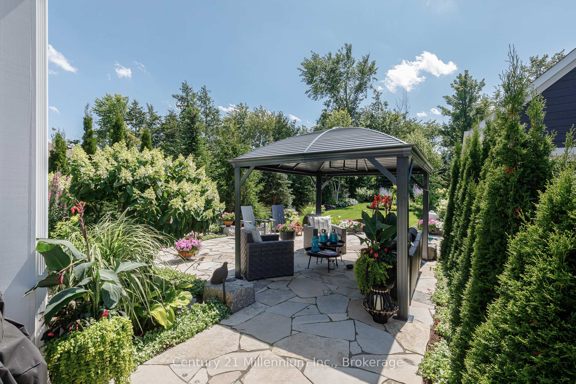 Photo 40 of 103 White Oak Crescent, Blue Mountains — HOMEH
